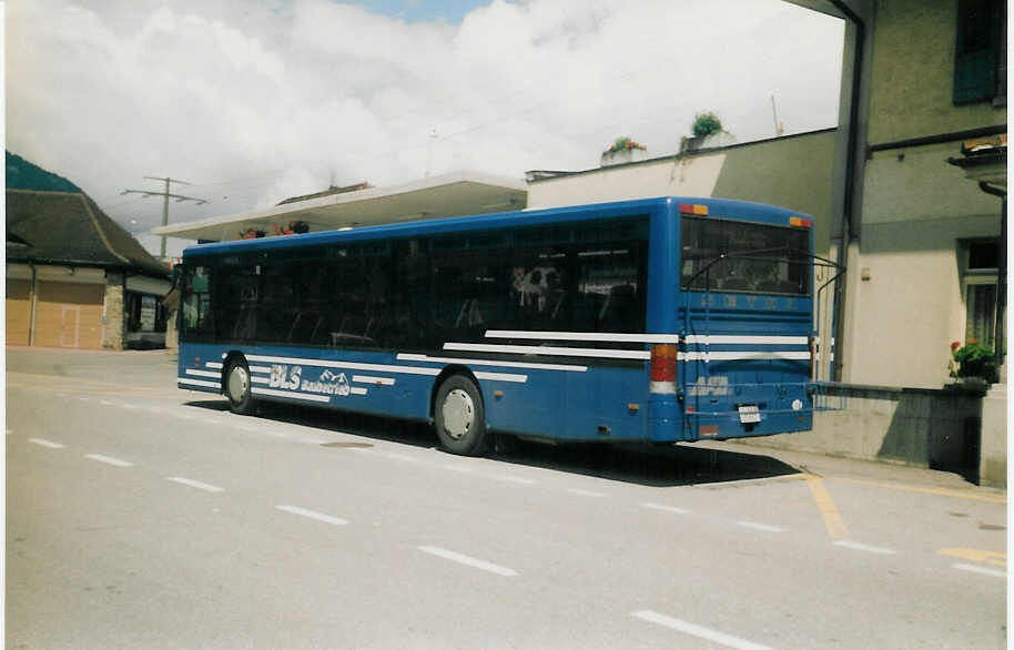 (014'206) - AFA Adelboden - Nr. 2/BE 25'802 - Setra am 23. Juni 1996 beim Bahnhof Frutigen