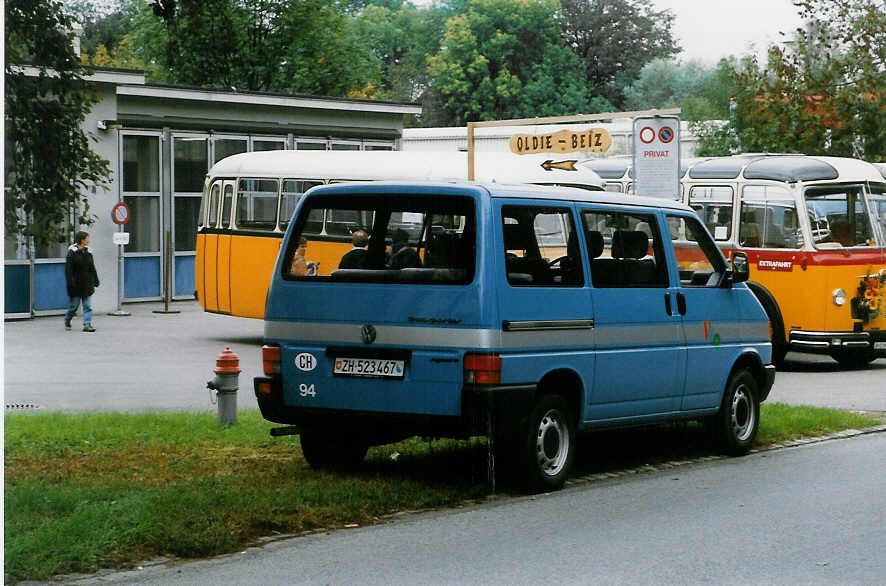 (026'532) - VZO Grningen - Nr. 94/ZH 523'467 - VW am 3. Oktober 1998 in Rti, Garage