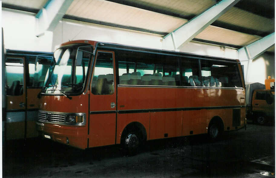 (028'320) - AFA Adelboden - Nr. 10/BE 26'774 - Setra (ex Frhlich, Zrich) am 25. Dezember 1998 im Autobahnhof Adelboden