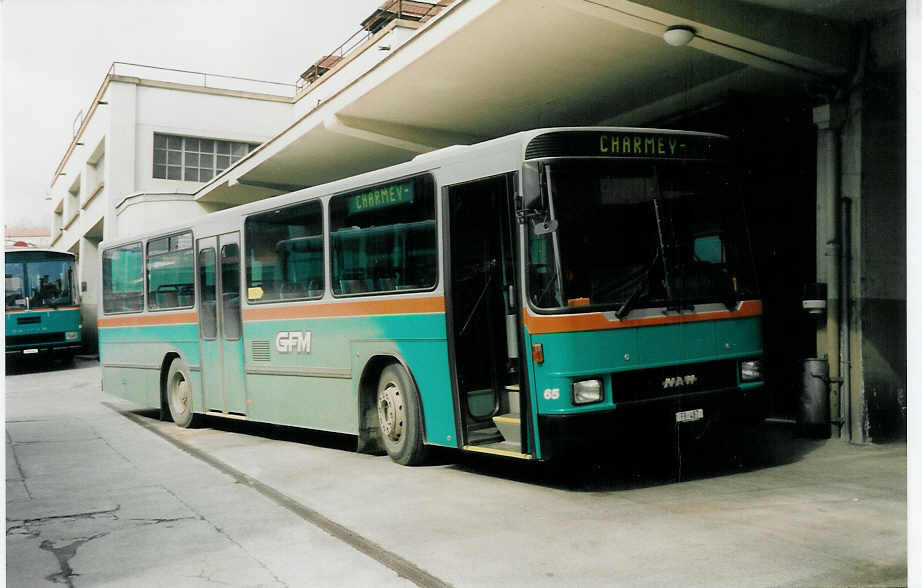 (030'604) - GFM Fribourg - Nr. 65/FR 487 - NAW/Hess am 3. April 1999 in Fribourg, Garage