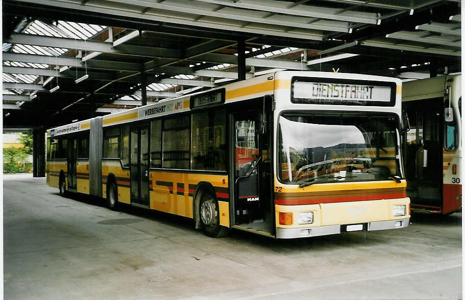 (031'427) - STI Thun - Nr. 72/BE 397'172 - MAN am 28. April 1999 in Thun, Garage