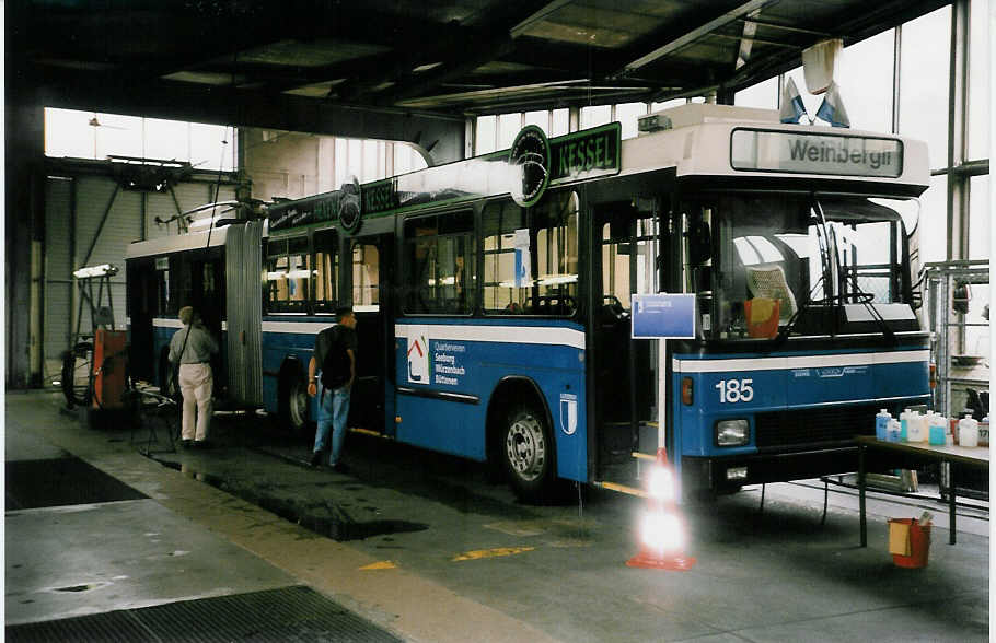 (035'630) - VBL Luzern - Nr. 185 - NAW/Hess Gelenktrolleybus am 28. August 1999 in Luzern, Depot