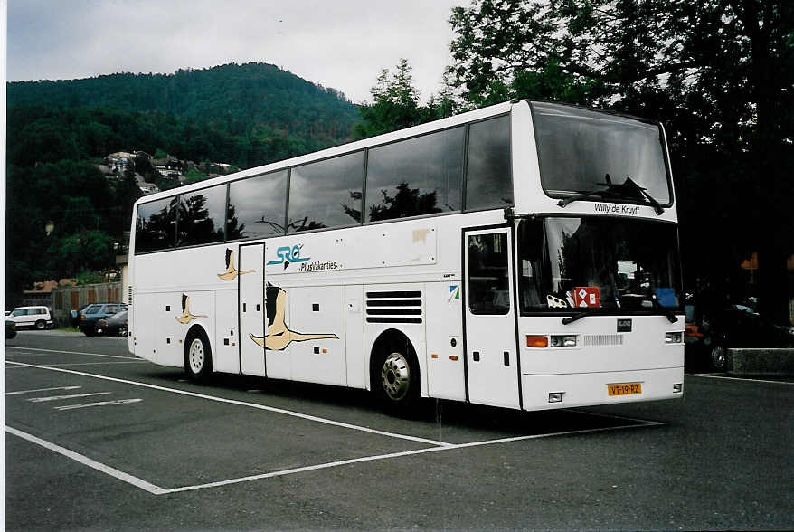 (041'603) - Aus Holland: De Kruyff, Eindhoven - Nr. 102/VT-19-RZ - EOS am 23. Juni 2000 in Thun, Seestrasse