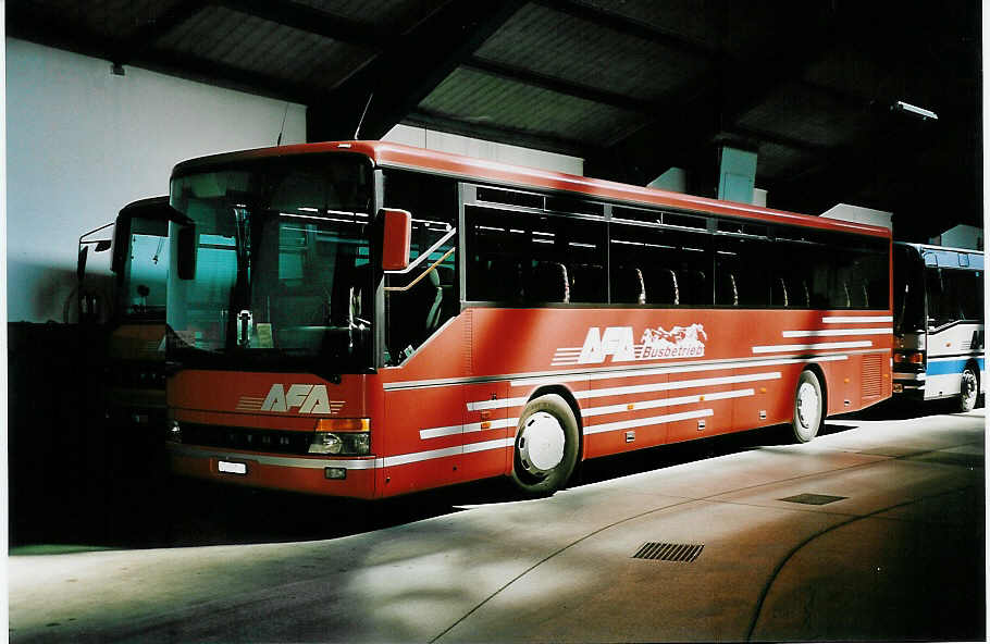 (042'531) - AFA Adelboden - Nr. 6/BE 26'706 - Setra am 13. August 2000 im Autobahnhof Adelboden