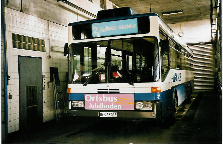 (051'516) - AFA Adelboden - Nr. 17/BE 263'015 - Mercedes (ex Frhlich, Zrich Nr. 603; ex VBZ Zrich Nr. 682) am 6. Januar 2002 im Autobahnhof Adelboden