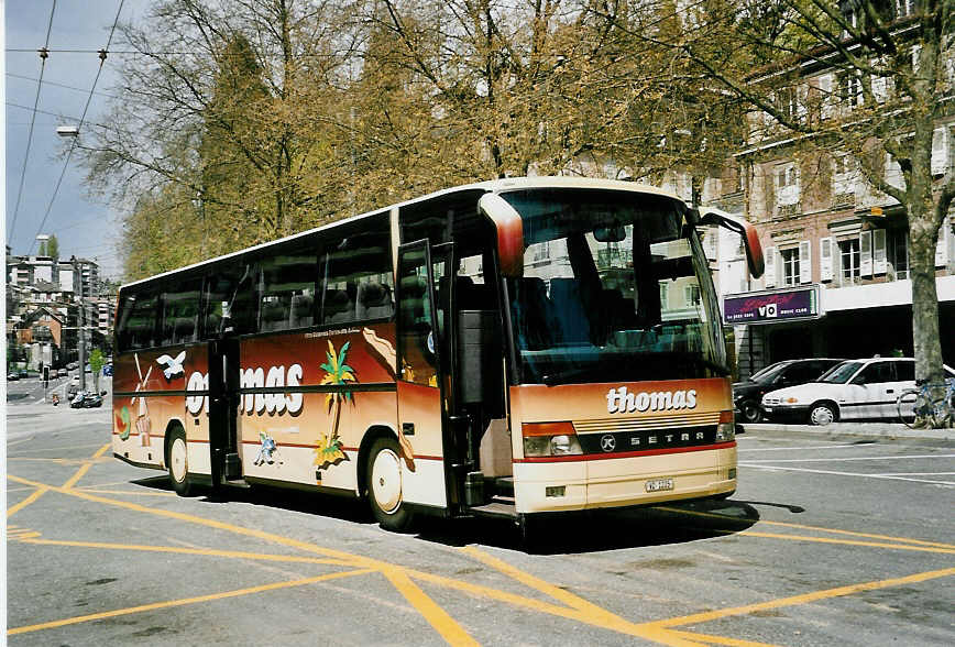 (053'121) - Thomas, Echallens - Nr. E2/VD 1205 - Setra am 19. April 2002 in Lausanne, Tunnel