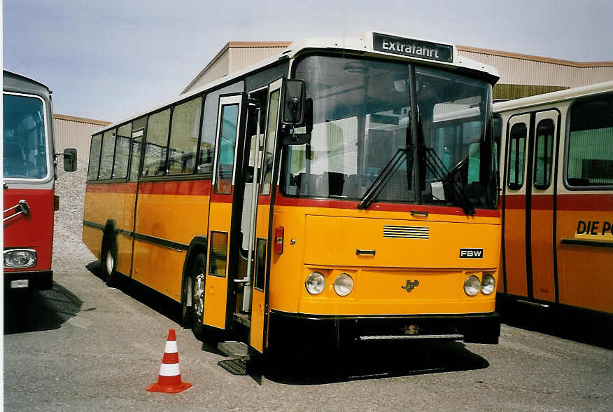 (053'728) - Rllin, Hizel - FBW/FHS (ex Bucheli, Kriens Nr. 21) am 15. Juni 2002 in Hinwil, AMP