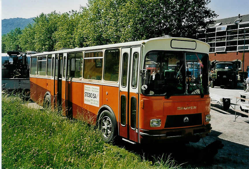 (054'005) - Stebo, Monthey - Saurer/R&J am 22. Juni 2002 in Aigle, Saurertreffen