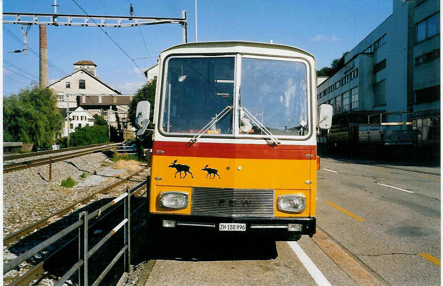 (055'122) - Hofmann, Wdenswil - ZH 188'996 - FBW/Rizzi (ex P 23'502) am 27. Juli 2002 in Wdenswil, Giessen