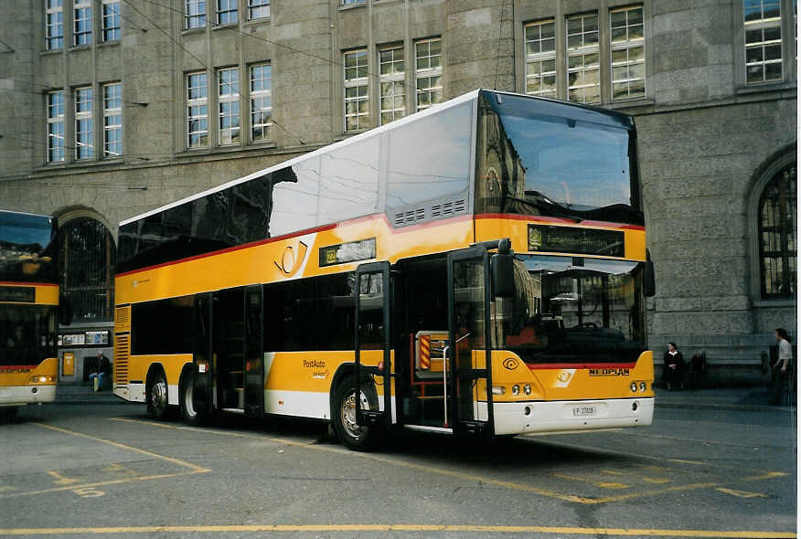 (059'407) - PTT-Regie - P 27'018 - Neoplan am 29. Mrz 2003 beim Bahnhof St. Gallen