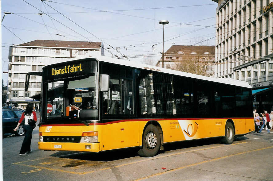 (059'524) - Schwizer, Goldach - SG 175'064 - Setra am 29. Mrz 2003 beim Bahnhof St. Gallen