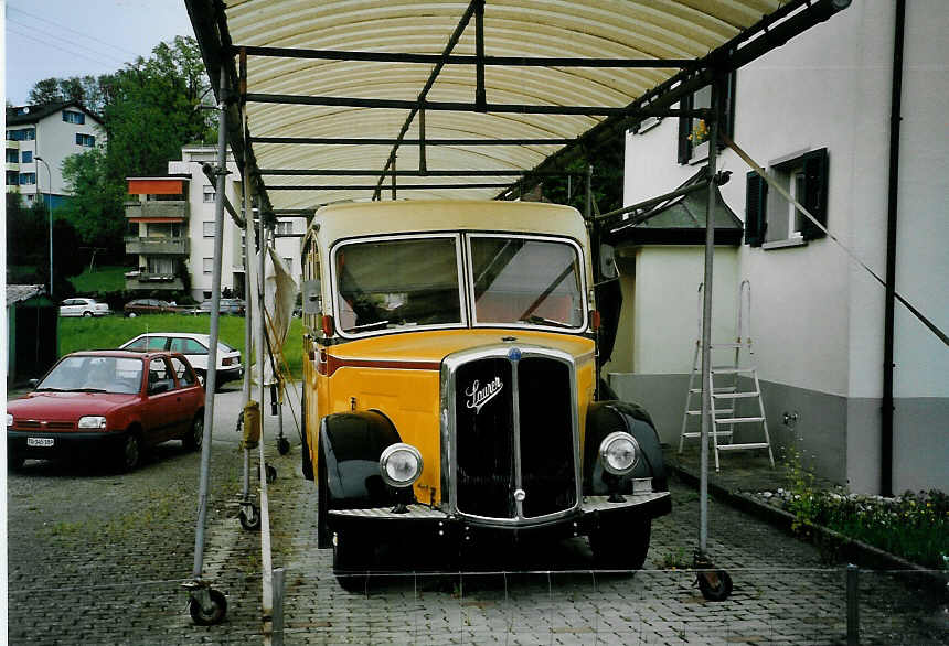 (067'411) - Oldi-Reisen, Matzingen - Saurer/Saurer am 8. Mai 2004 in Matzingen, Hauptstrasse