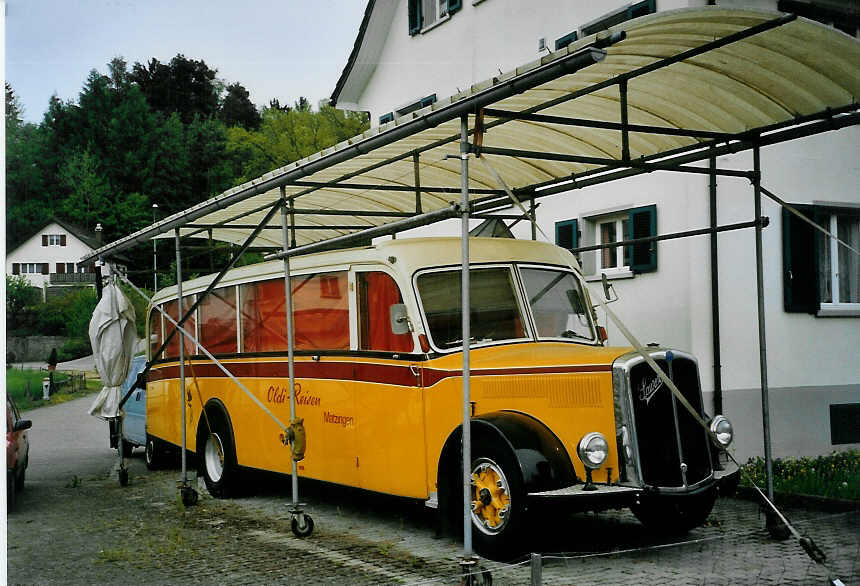 (067'412) - Oldi-Reisen, Matzingen - Saurer/Saurer am 8. Mai 2004 in Matzingen, Hauptstrasse