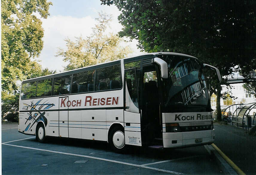 (070'321) - Koch, Giswil - Nr. 6/NW 5111 - Setra am 21. August 2004 in Luzern, Inseli-P