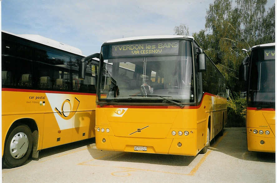 (071'405) - CarPostal Vaud-Fribourg - VD 510'243 - Volvo (ex P 25'164) am 3. Oktober 2004 in Yverdon, Garage