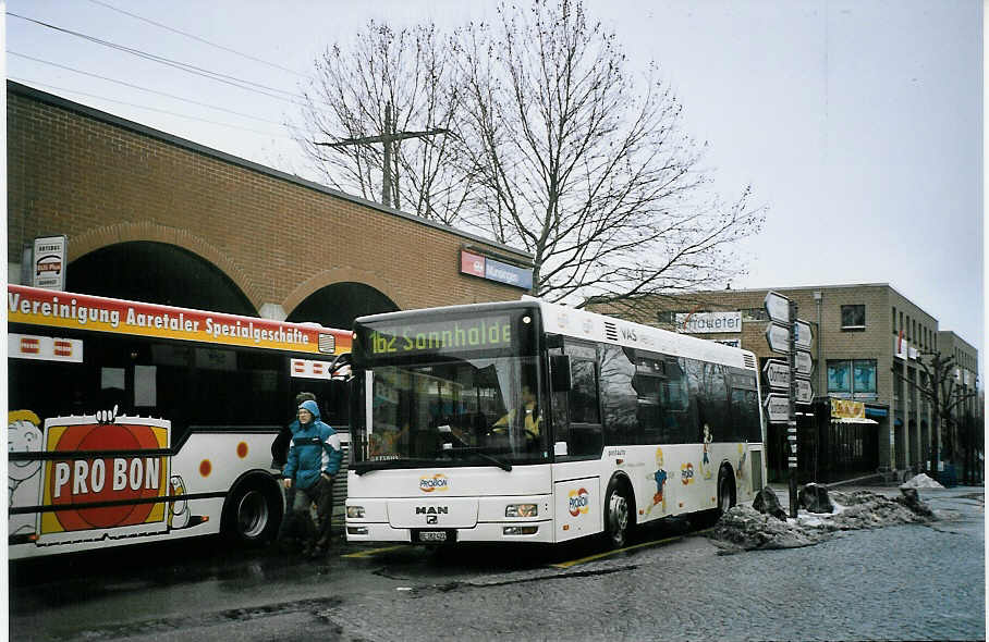 (074'729) - Lengacher, Mnsingen - Nr. 7/BE 382'422 - MAN am 12. Februar 2005 beim Bahnhof Mnsingen