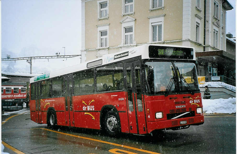 (074'805) - AAGK Koppigen - Nr. 4/BE 352'903 - Volvo/Lauber am 21. Februar 2005 beim Bahnhof Huttwil