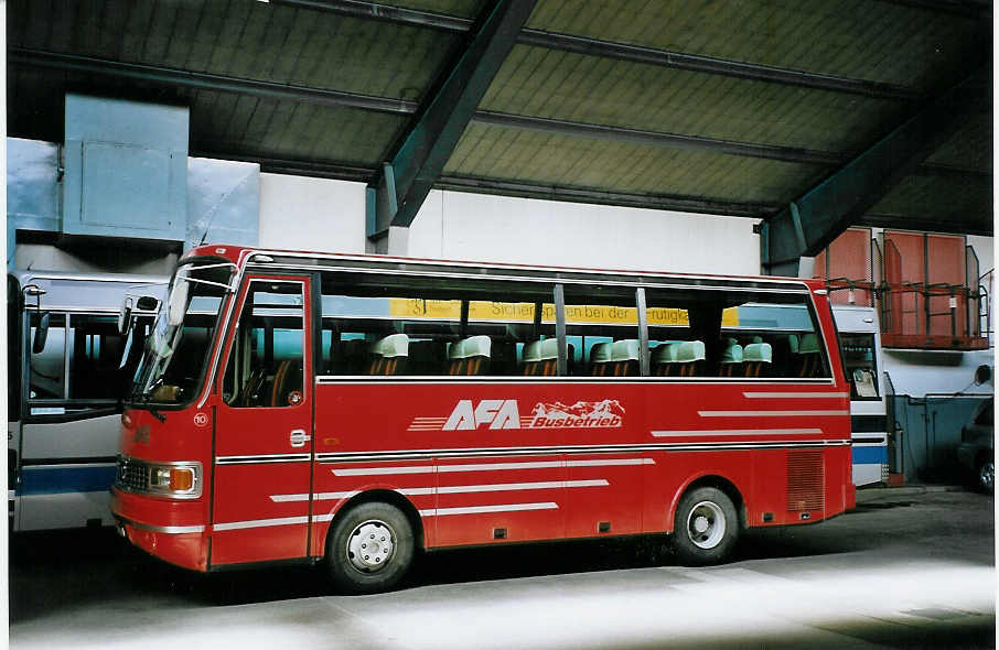 (076'520) - AFA Adelboden - Nr. 10/BE 26'774 - Setra (ex Frhlich, Zrich) am 8. Mai 2005 im Autobahnhof Adelboden