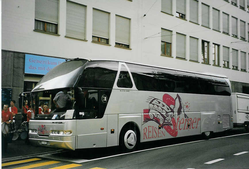 (079'321) - Steiner, Niedergesteln - VS 85'397 - Neoplan am 30. Juli 2005 in Basel, Schifflnde