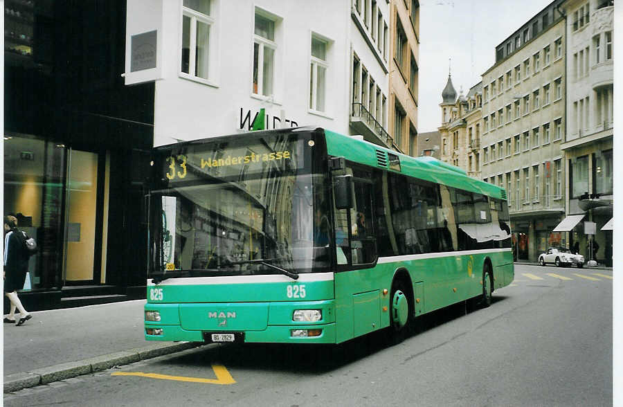 (079'322) - BVB Basel - Nr. 825/BS 2829 - MAN am 30. Juli 2005 in Basel, Schifflnde