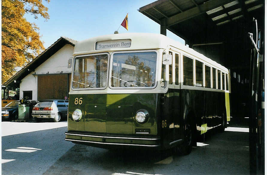 (081'406) - SVB Bern (TVB) - Nr. 86 - Saurer/FFA am 29. Oktober 2005 in Oberburg, Ziegelgut