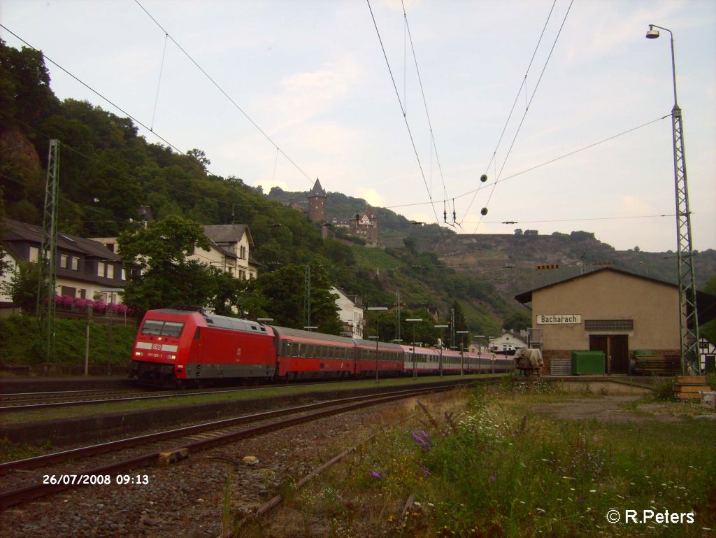 101 126-1 durchfhrt Bacharach mit den EC 115 Dortmund - Klagenfurt 26.07.08
