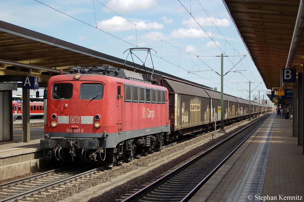 140 801-2 mit einem G�terzug in Braunschweig. 09.07.2011