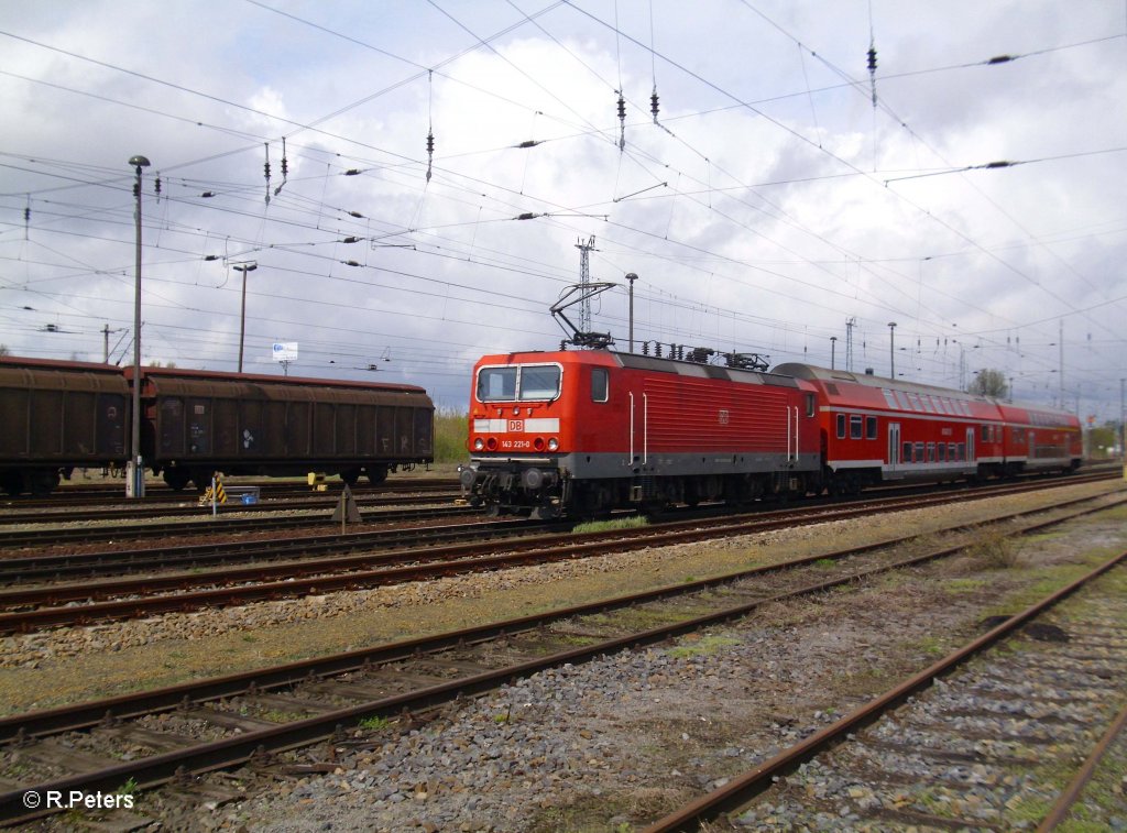 143 221-0 verlsst Eisenhttenstadt mit der RB11 Cottbus. 21.04.10