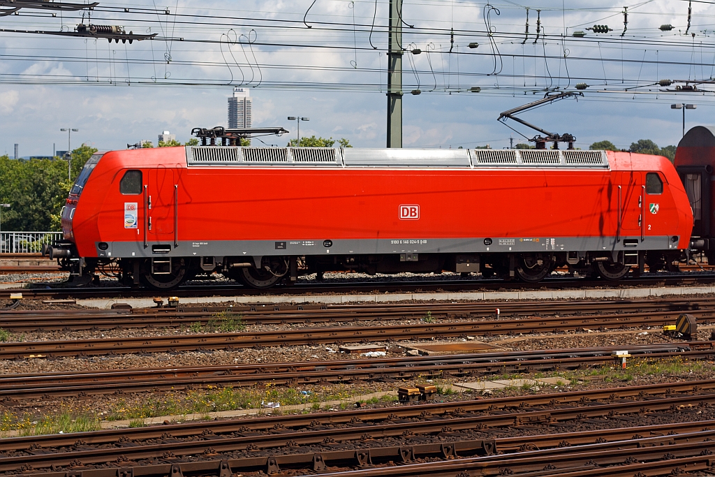 146 024-5 der DB am 07.08.2011 zwischen Hohenzollernbrcke und Kln Hauptbahnhof.