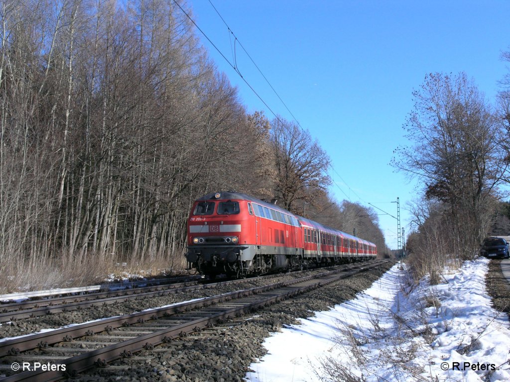 218 205-2 zieht kurz vor Geltendorf die RE32610 nach Biessenhofen. 28.02.09
