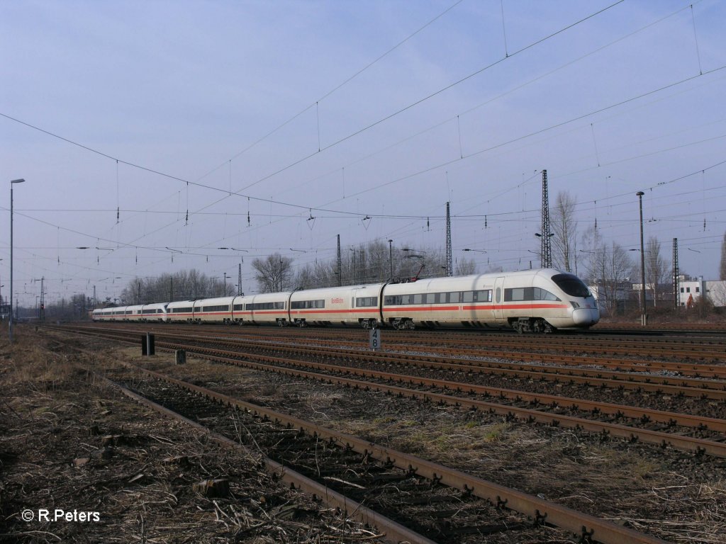 415 003-3  Altenbecken  + 415 020-7  Gotha  ziehen durch Leipzig Schnefeld. 12.03.11