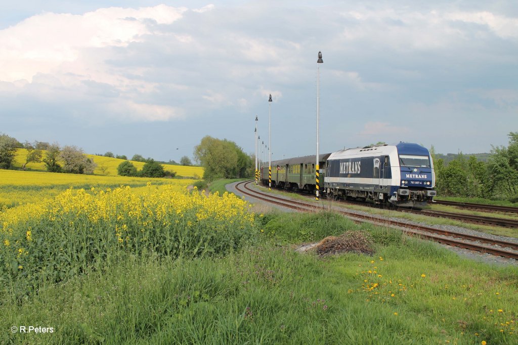 761 007-4 erreicht Blejov mit der R 11064 am 09.05.13