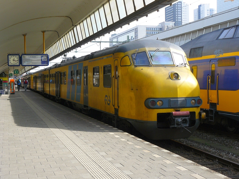 855 und 874 Rotterdam CS 21-03-2010.