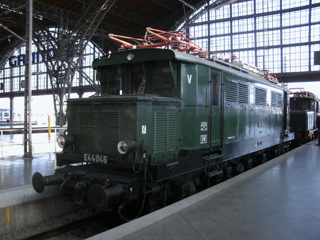 Altbauellok E44 046,am 26.M�rz 2012,in Leipzig.