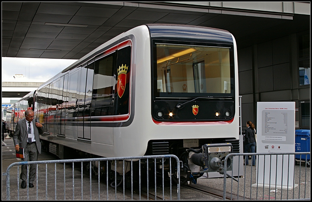 Auf der zuk�nftigen Line C in Rom sollen f�hrerstandlose Metroz�ge vom Typ Ansaldo Breda verkehren. Wie die Z�ge aussehen wird auf der Messe gezeigt (INNOTRANS 2010 Berlin 21.09.2010)