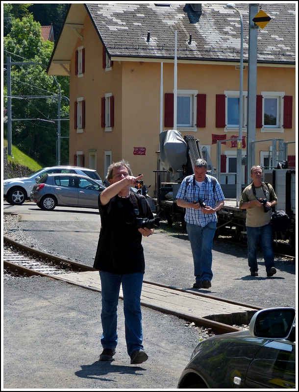 Dahinten kommt der Zug... Chamby, 27.05.2012 (Jeanny)