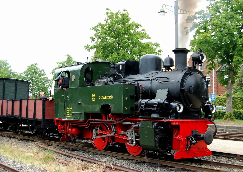 Dampflok 101 Schwarzach, Bj. 1949, Hersteller Lokomotivfabrik Krauss-Maffei Mnchen, bei der Selfkantbahn seit 2002. (Aufnahme 13.06.2011)