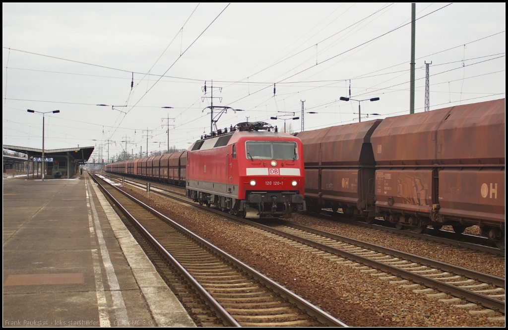 DB Fernverkehr 120 120 solo am 03.04.2013 in Berlin Schnefeld Flughafen