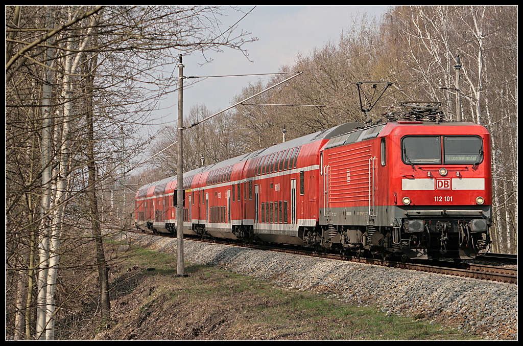 DB Regio 112 101 mit RE1 nach Eisenhüttenstadt (Erkner 06.04.2010)