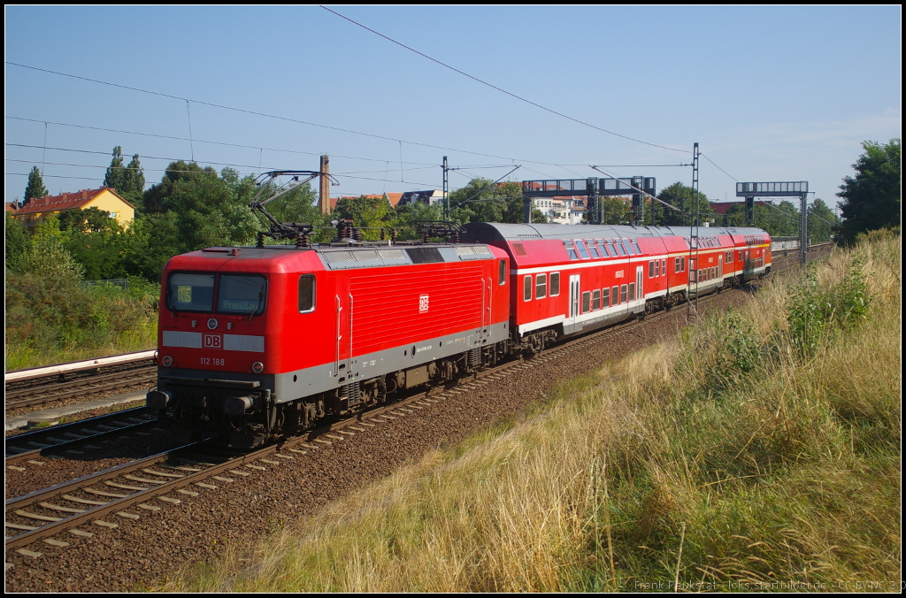 DB Regio 112 188 mit dem RE 18334 nach Prenzlau am 10.08.2013 in Berlin Bornholmer Stra�e