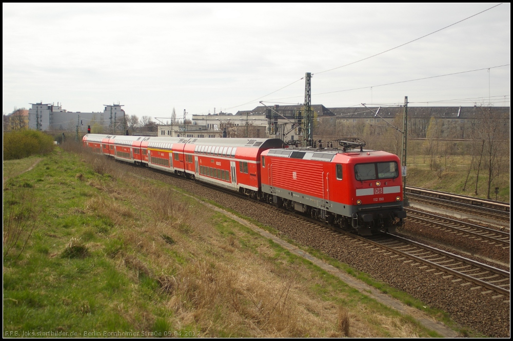 DB Regio 112 190 mit dem RE5 nach Rostock Hbf (gesehen Berlin Bornholmer Stra�e 09.04.2012)