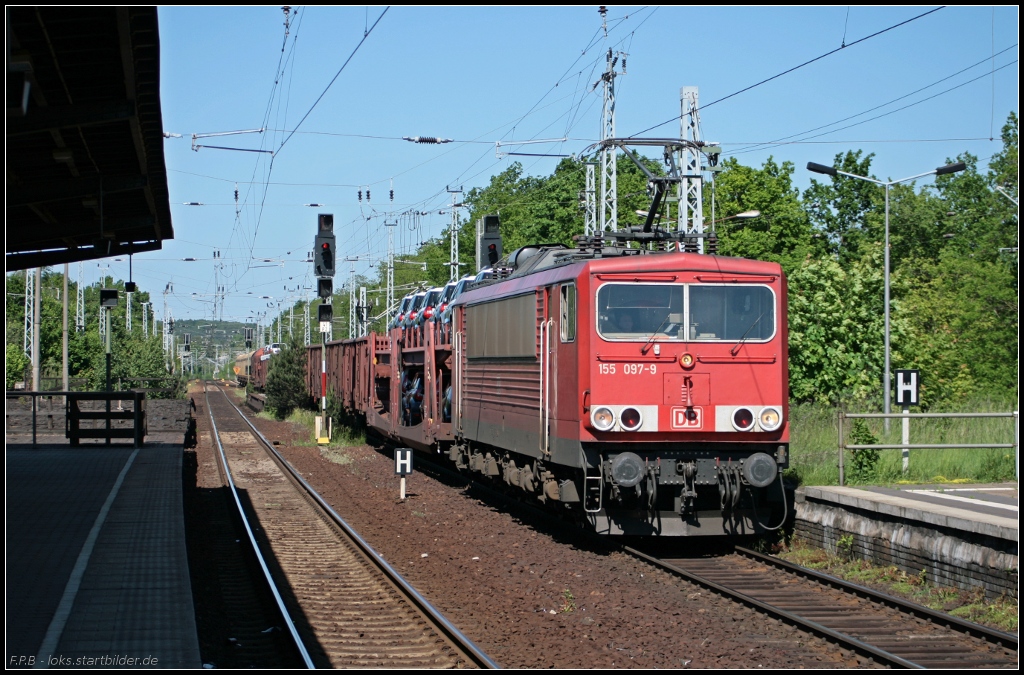 DB Schenker 155 097-9 mit einem gemischten G�terzug Richtung Seddin (gesehen Michendorf 03.06.2010)