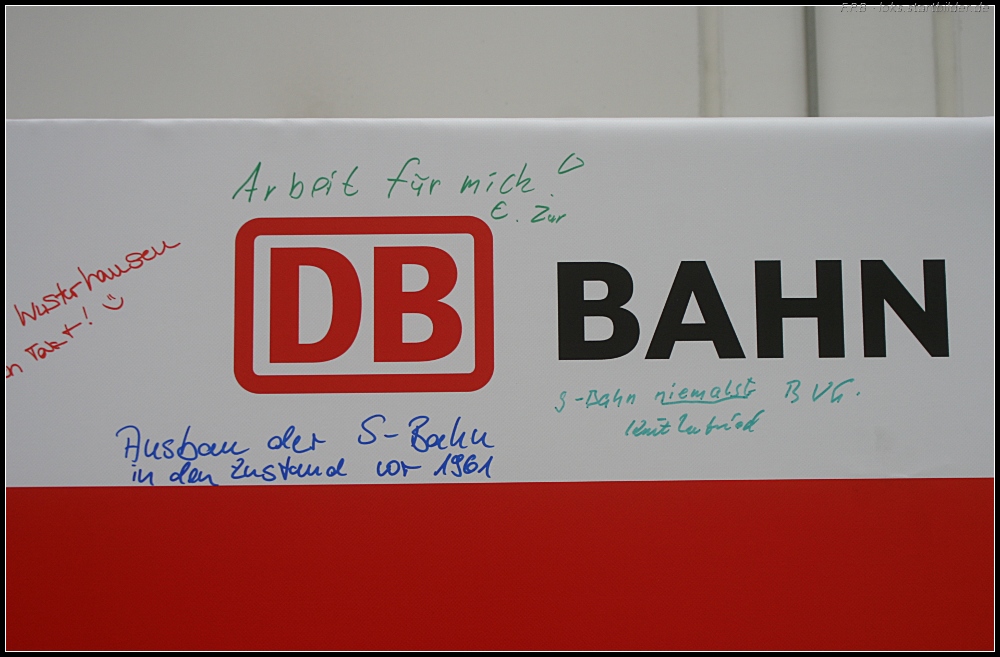 Die Vielfalt der W�nsche kann man hier ersehen. So waren auch W�nsche dabei, die der derzeitigen Diskussion im Berliner Rathaus geschuldet sind (Tag der offenen T�r S-Bw Gr�nau, 08.08.2010)