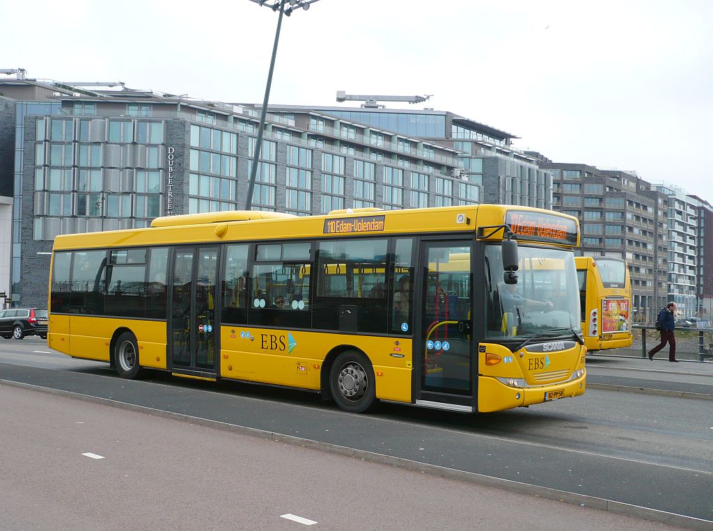 EBS Bus 5036 Scania Omnilink Baujahr 2011. Odebrug, Amsterdam 17-04-2013.

EBS bus 5036 Scania Omnilink bouwjaar 2011. Odebrug, Amsterdam 17-04-2013.