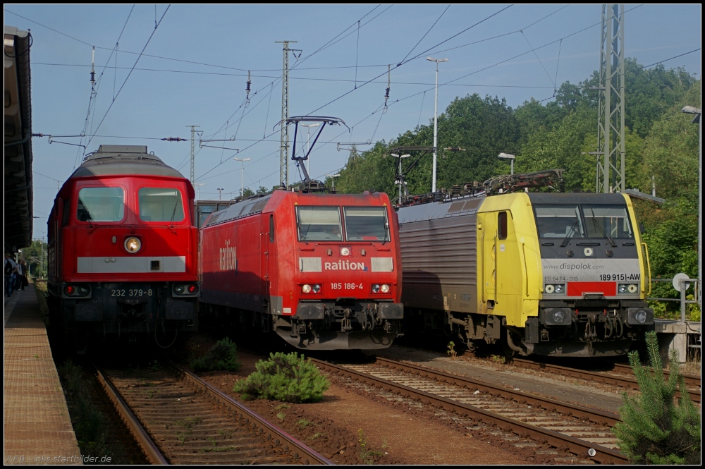 Gruppenbild mit  Ludmilla : 232 379-8, 185 186-4 und 189 915-2. Ein riesiges Dankeschön an der Tf der  Dicken ! (gesehen Berlin Wannsee 01.06.2011)
<br><br>
- Update zu 232 379: ++ 11.2013 bei TSR in Magdeburg