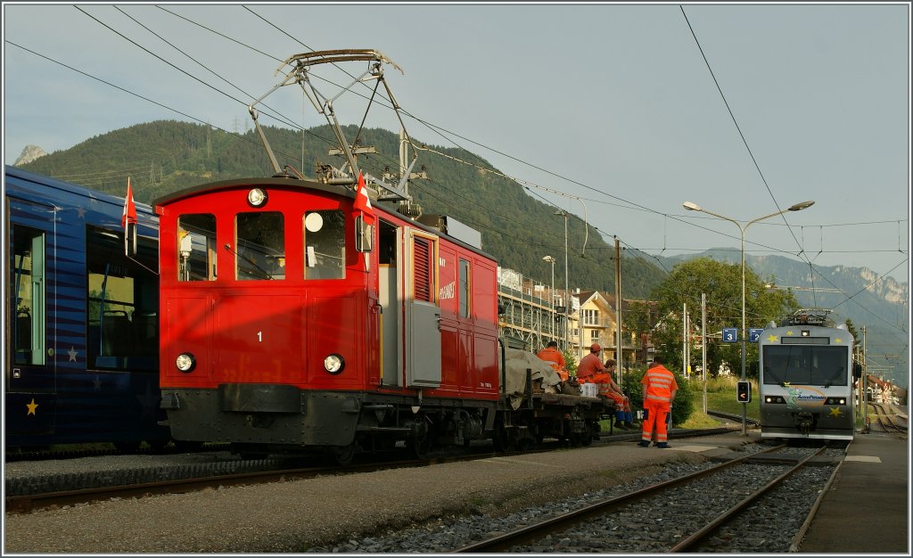 HGe 2/2 N 1 mit einem Arbeitszug in Blonay. 
2. Aug. 2011