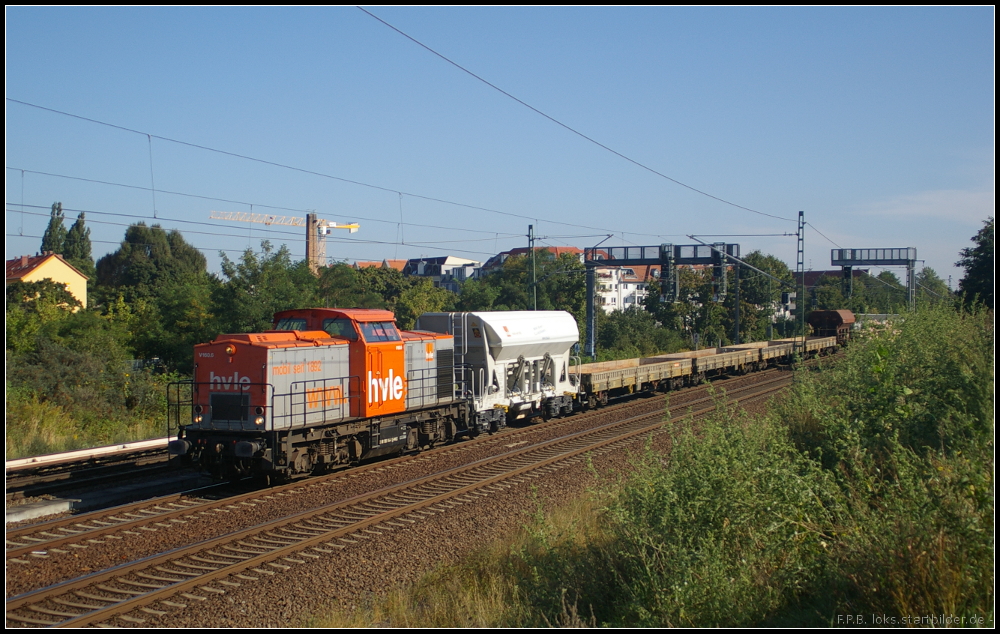 hvle V 160.6 / 203 144-1 mit einem kurzen Zug am 13.09.2012 in Berlin Bornholmer Stra�e