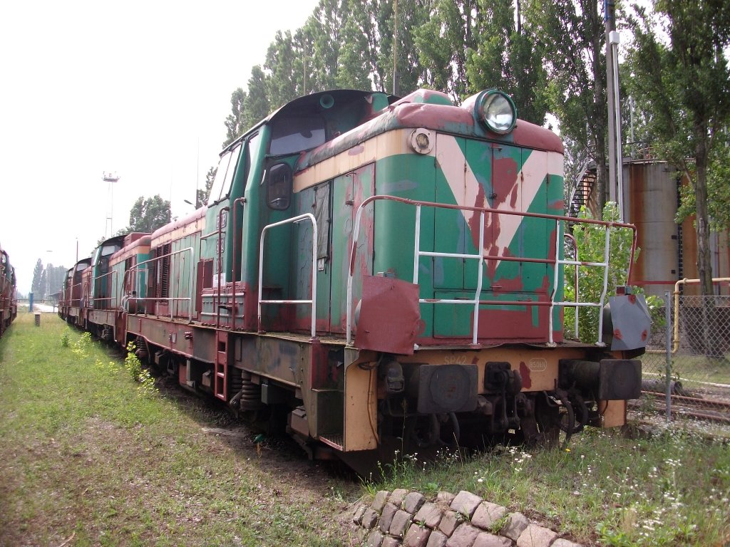 In einem erb�rmlichen Zustand standen im Depot Szczecin Port Centralny diese SP42-Loks abgestellt am 07.August 2010.