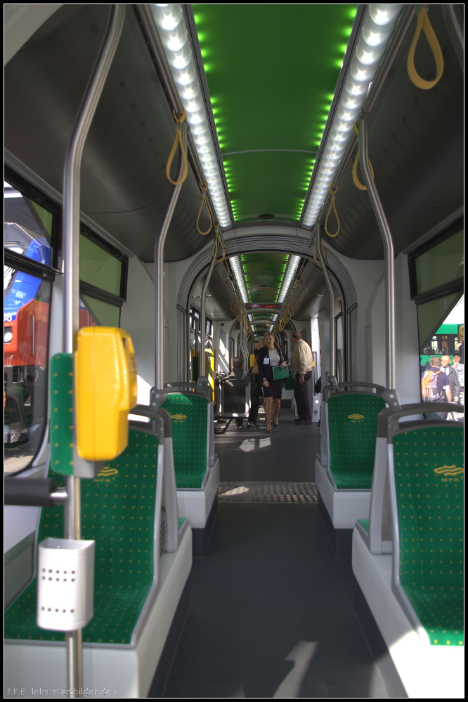 Inneneinrichtung des Solaris Tramino f�r MPK Poznan. Zu sehen auf der InnoTrans 2012 in Berlin