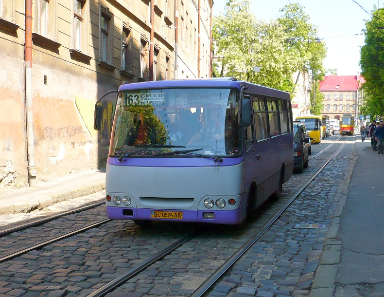 Isuzu Boghdan Stadtbus. Lviv, Ukraine, 25-05-2010.